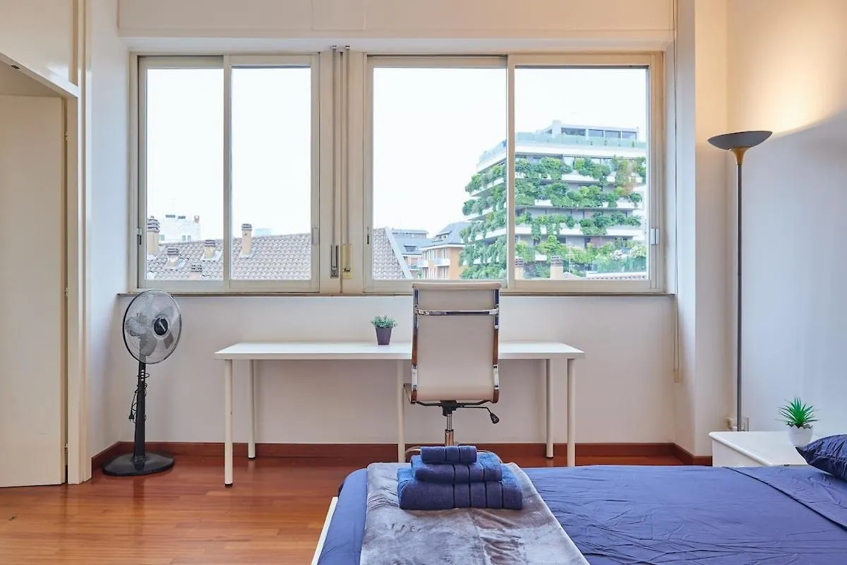 Corso Garibaldi Shopping Center, Art E Shopping Apartment Milan