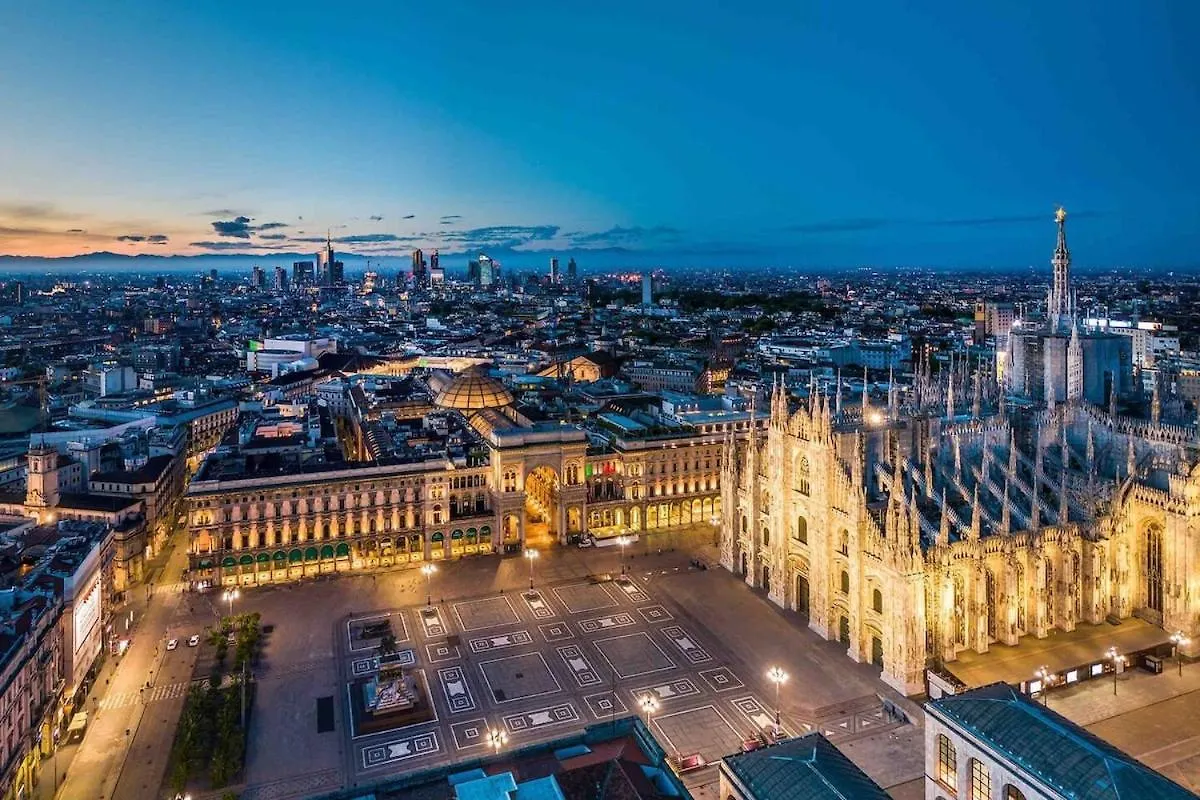 Corso Garibaldi Shopping Center, Art E Shopping Apartment Milan
